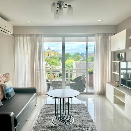 Baan Sabai Rama IV Apartment